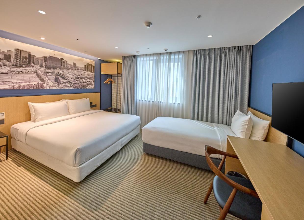 Travelodge Myeongdong City Hall Seoul Bagian luar foto