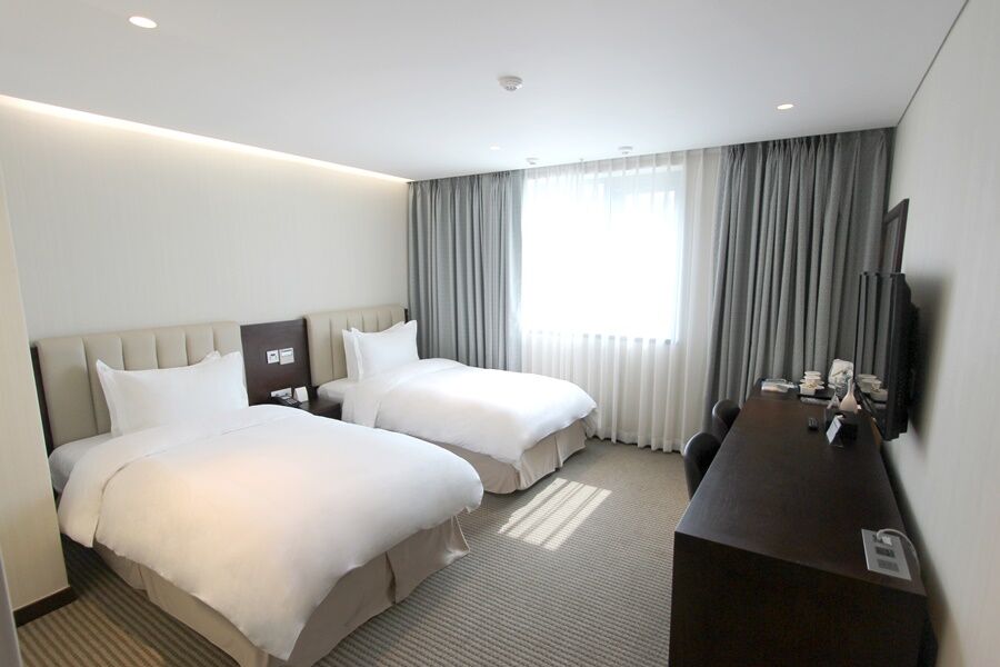 Travelodge Myeongdong City Hall Seoul Bagian luar foto