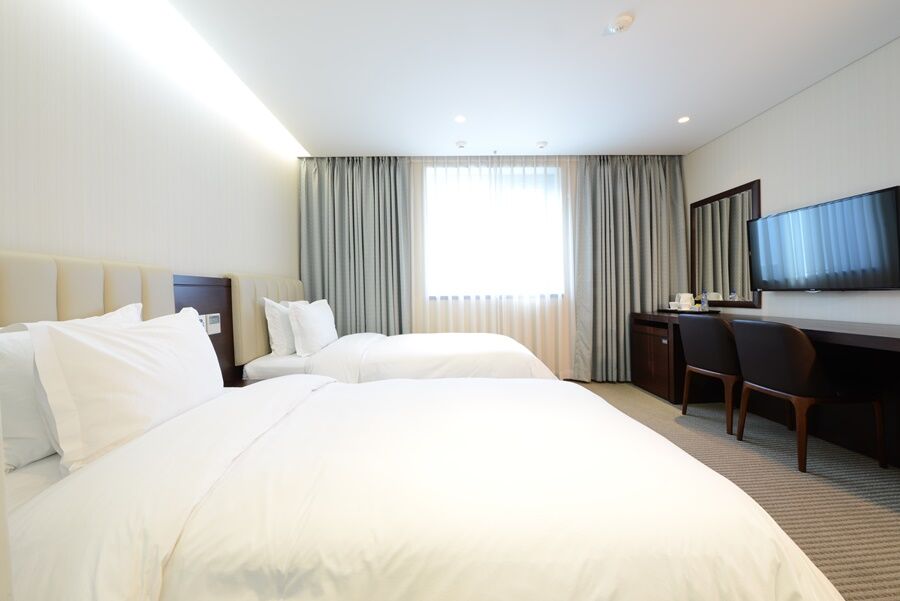 Travelodge Myeongdong City Hall Seoul Bagian luar foto